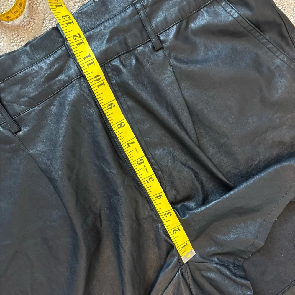 Sofía Jeans by Sofía Vergara Faux Leather Shorts - Picture 7 of 8